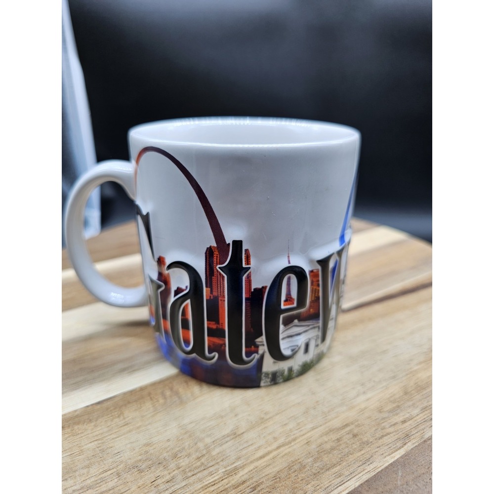 Americaware Gateway Arch‎ St Louis Embossed Coffee/Tea Mug 12 Oz.